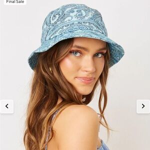 NEW WITH TAGS! Jax Bucket Hat - Blue Paisley XS/S